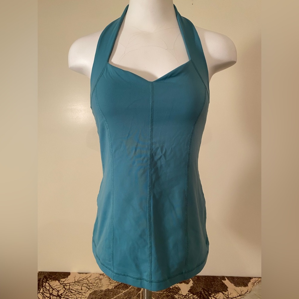 Tonic Active Yoga Top with Built in Shelf Bra Size Medium in EUC